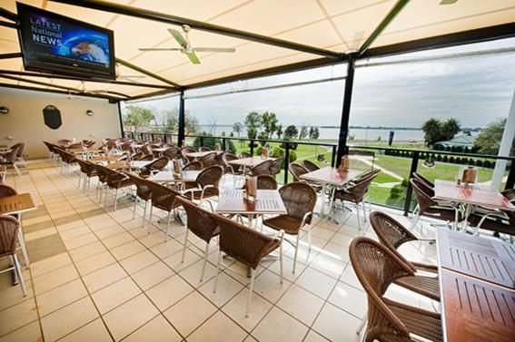 Club Mulwala Resort Экстерьер фото