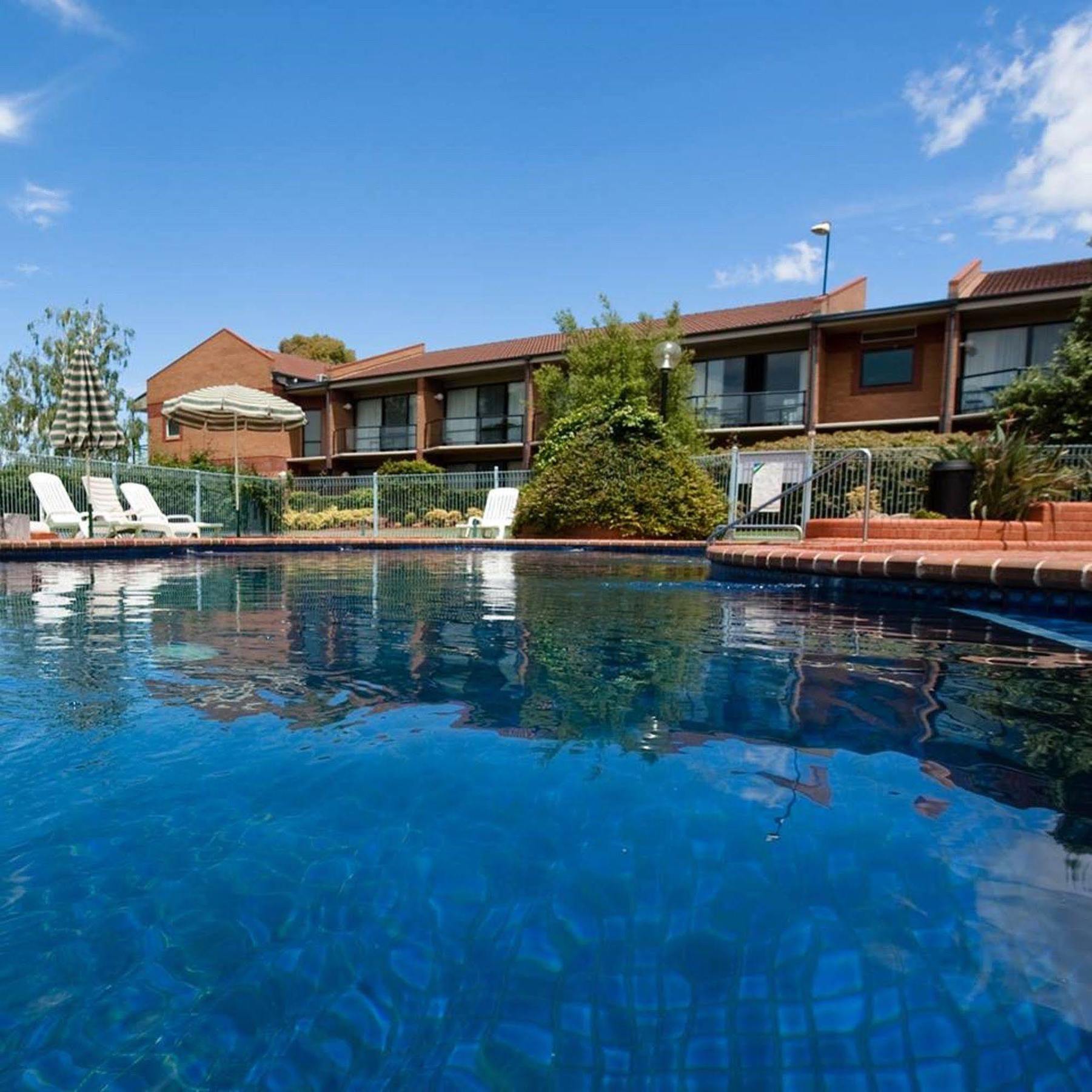 Club Mulwala Resort Экстерьер фото